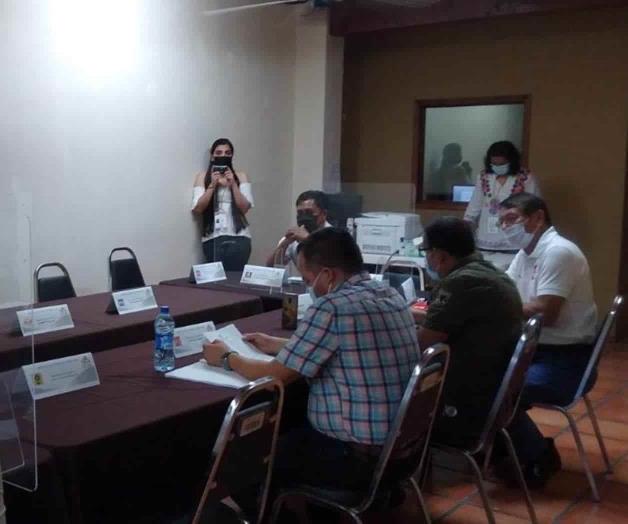 Sesiona Consejo Municipal; designan a secretario