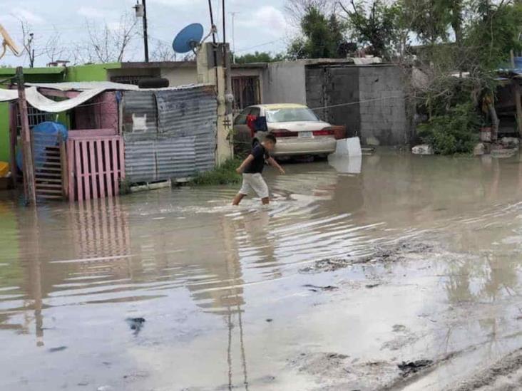 Causan inundación por obra inconclusa Causan inundación por obra inconclusa