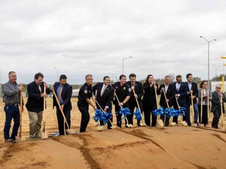 Construirán en Aduana cuatro carriles rápidos Construirán en Aduana cuatro carriles rápidos