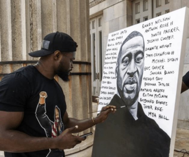 La familia de George Floyd realiza un mitin