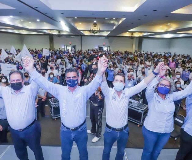 Jóvenes y maestros respaldan a Chuma