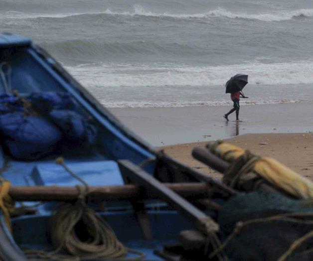 Potente ciclón se dirige hacia costa oriental de la India