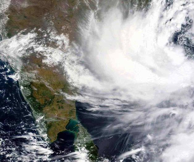 Evacuan a miles; arriba ciclón Yass