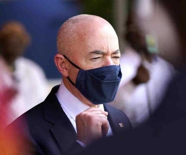 EEUU estudia emitir pasaportes de vacunación para viajeros