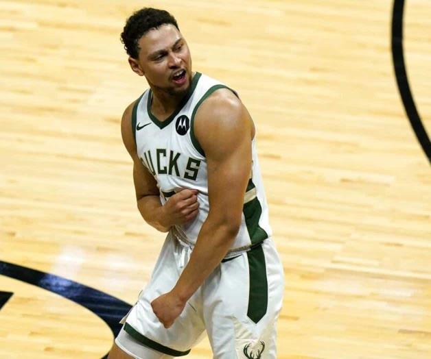 Bucks vencen a Heat 120-103 y pasan a 2da ronda de playoffs