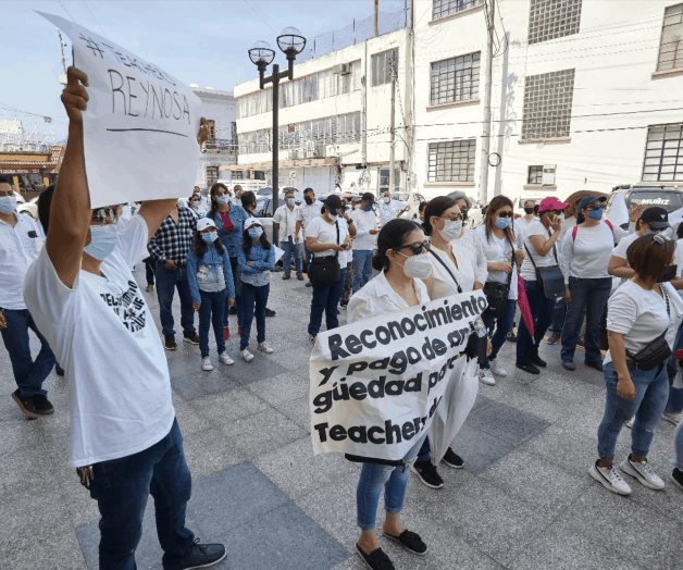 Demandan ‘teachers’ a SET reconocer su antigüedad