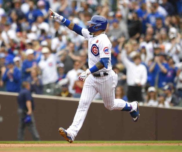 Jonrones de Báez y Wisdom impulsan a Cachorros sobre Padres