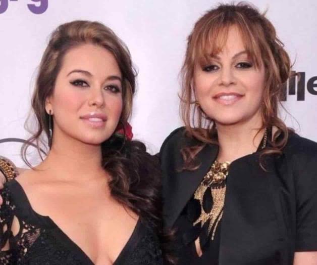 El triángulo amoroso entre Jenni y Chiquis Rivera que las distanció El triángulo amoroso entre Jenni y Chiquis Rivera que las distanció
