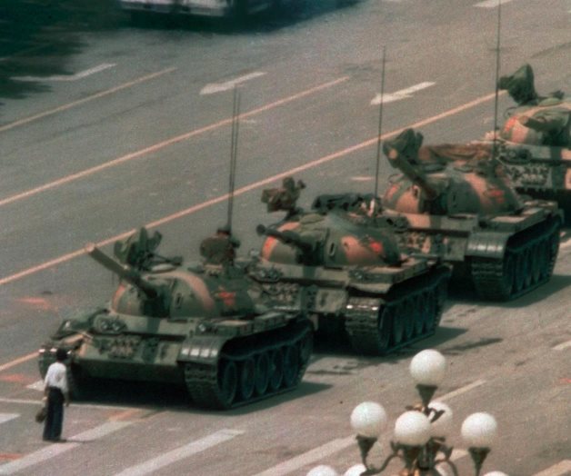 Un error humano bloqueó imagen de hombre del tanque