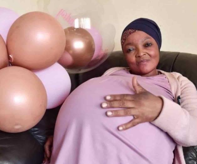 Mujer da a luz a diez bebés en un sólo parto e impone récord mundial Mujer da a luz a diez bebés en un sólo parto e impone récord mundial