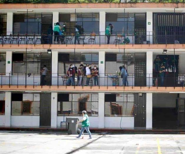 Confirman tercer alumno con Covid-19 en CDMX Confirman tercer alumno con Covid-19 en CDMX