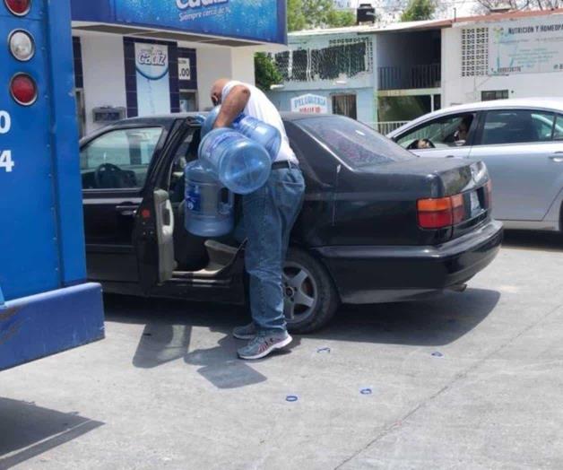 Saturan negocios de agua ante la falta de suministro Saturan negocios de agua ante la falta de suministro