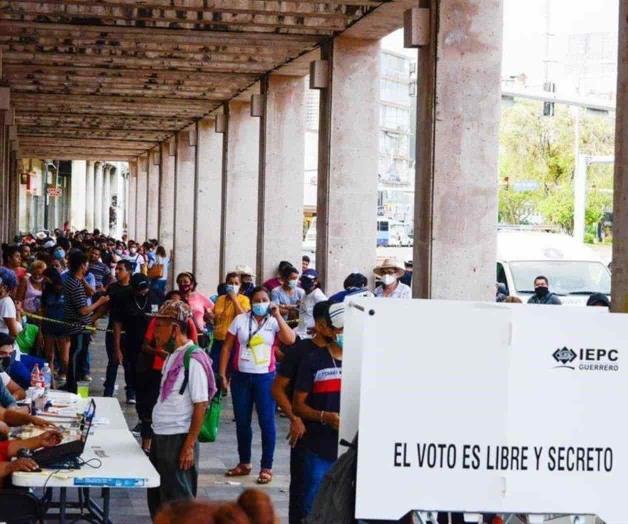 Reportan violencia, simulación y dádivas en elección Reportan violencia, simulación y dádivas en elección