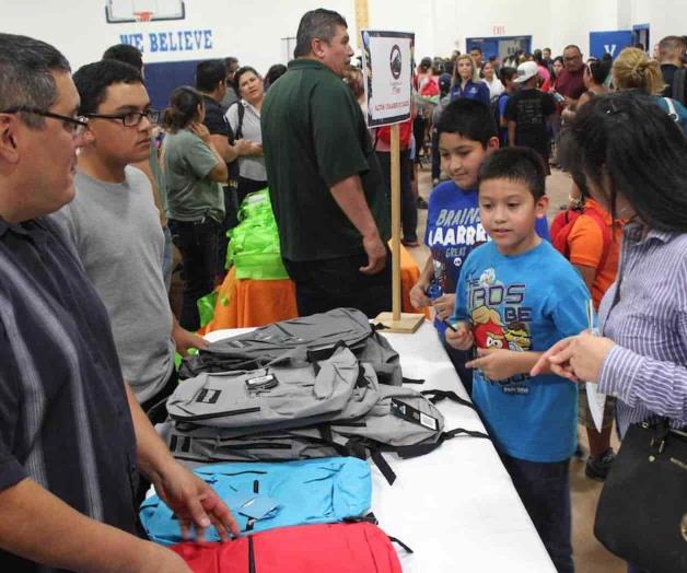 Entrega gratuita de artículos escolares