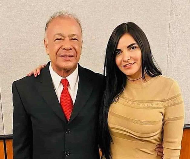 Acude Nataly García con su líder nacional