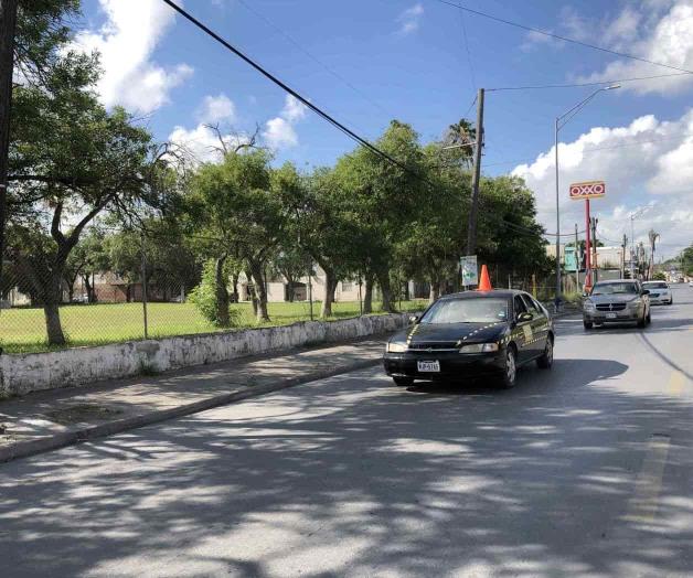 Acuden mujeres a escuela de manejo