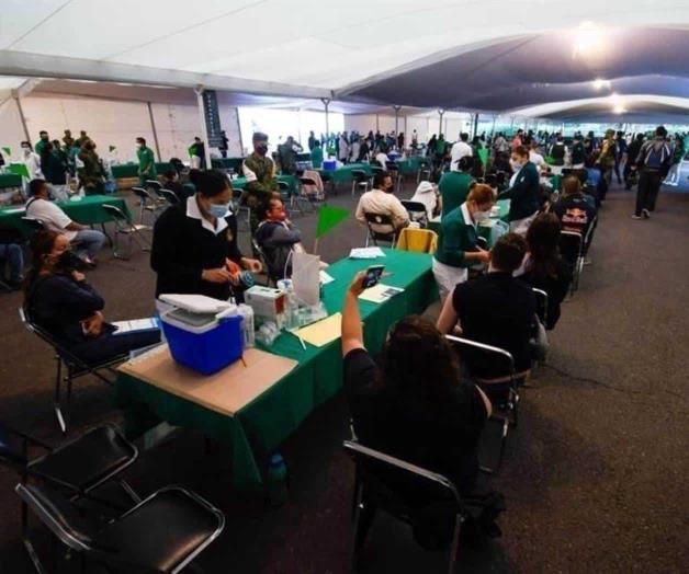 Exigen a Gobierno dejar de usar vacunas con fines políticos