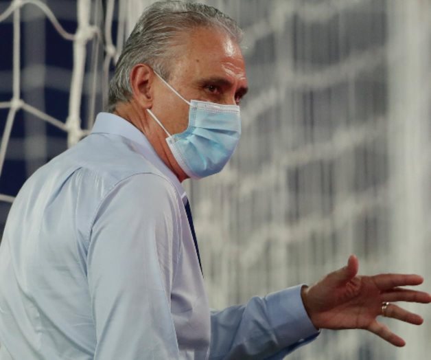 Multa a Tite, por críticas a la Copa