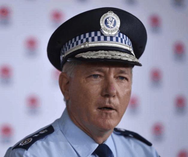 La policía rescata a dos nudistas en un bosque australiano