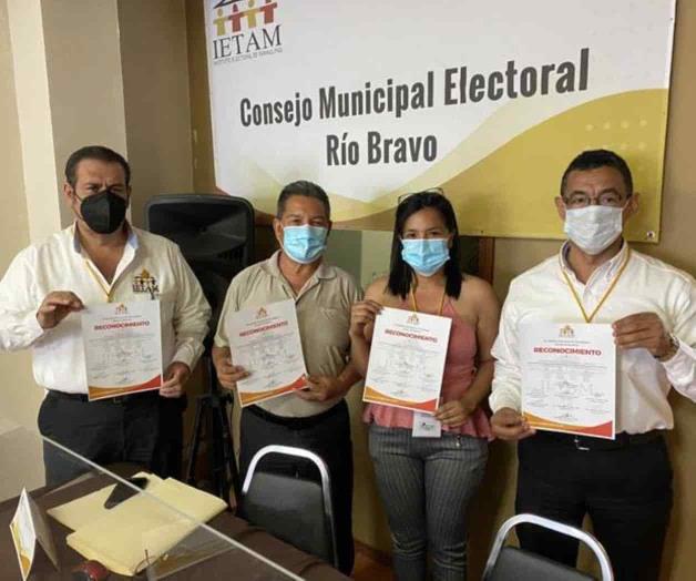 Reconocen a personal por participación en elecciones