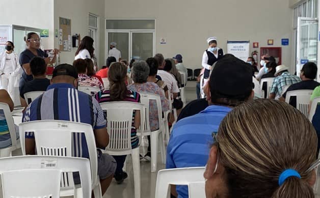 Lanzan llamado por la vacunación anti Covid