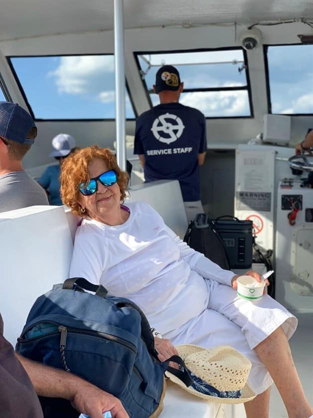 Suman 16 muertos en torre residencial caída