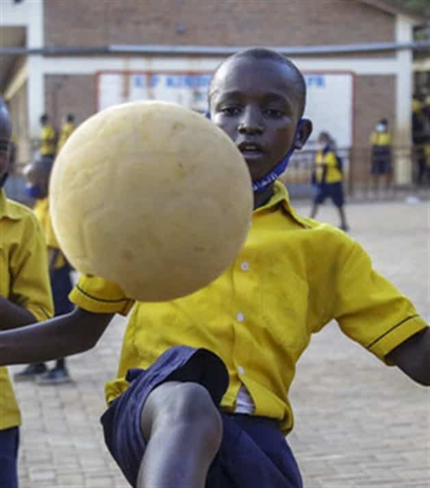 Hablan jóvenes sobre efectos de la pandemia, un año después