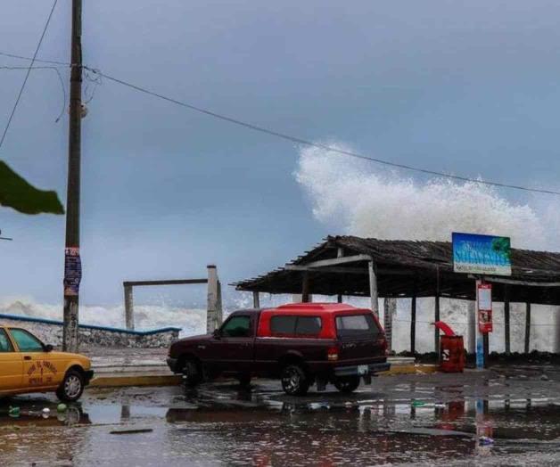 Tormenta Enrique se debilita Tormenta Enrique se debilita
