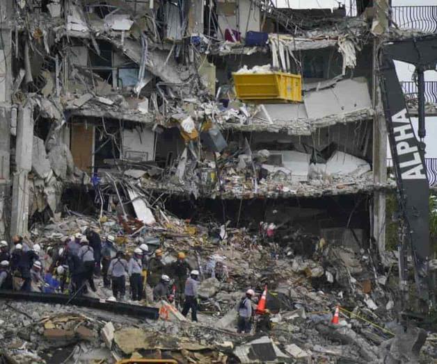 Suman 16 muertos en torre residencial caída Suman 16 muertos en torre residencial caída