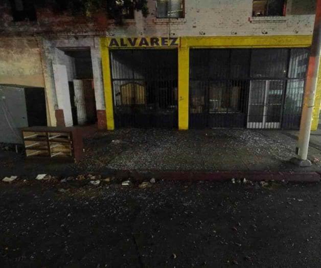 Explosión de pirotecnia ilegal deja 17 heridos, en Los Ángeles Explosión de pirotecnia ilegal deja 17 heridos, en Los Ángeles