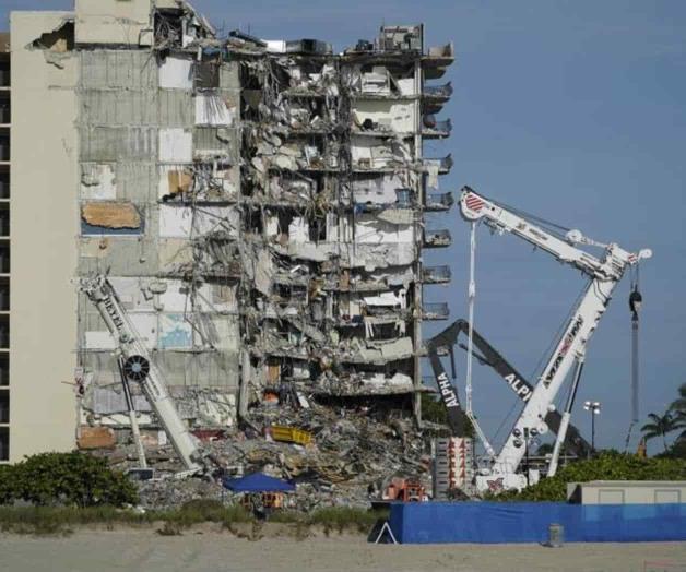 Reanudan labores de rescate en edificio derruido en Miami Reanudan labores de rescate en edificio derruido en Miami