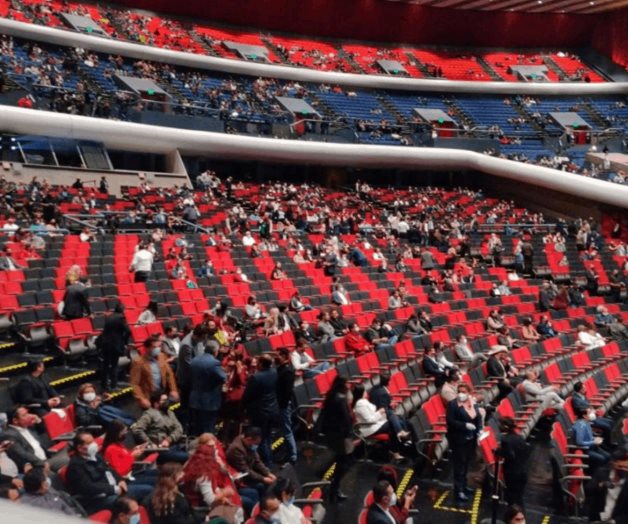 Morena festeja aniversario de triunfo electoral en Auditorio Nacional