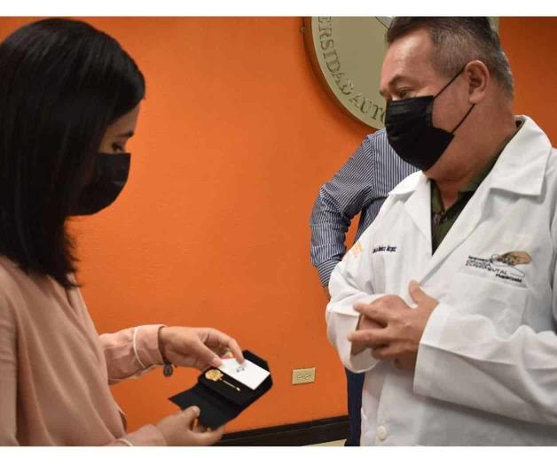 Reconoce UAT a egresados de la Facultad de Medicina Reconoce UAT a egresados de la Facultad de Medicina