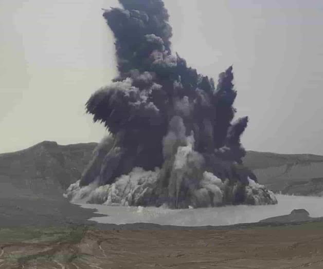 Actividad de volcán obliga a evacuaciones en Filipinas Actividad de volcán obliga a evacuaciones en Filipinas