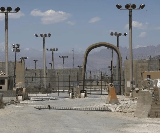 EEUU entrega base de Bagram a Afganistán 20 años después EEUU entrega base de Bagram a Afganistán 20 años después