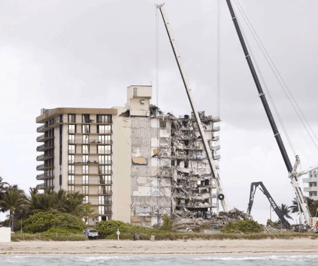 Desalojan edificio por condiciones inseguras en North Miami Beach Desalojan edificio por condiciones inseguras en North Miami Beach