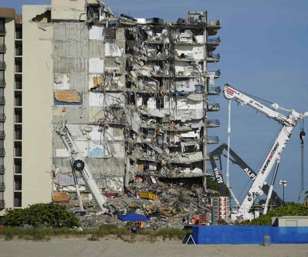 Suspenden labores de rescate en Miami