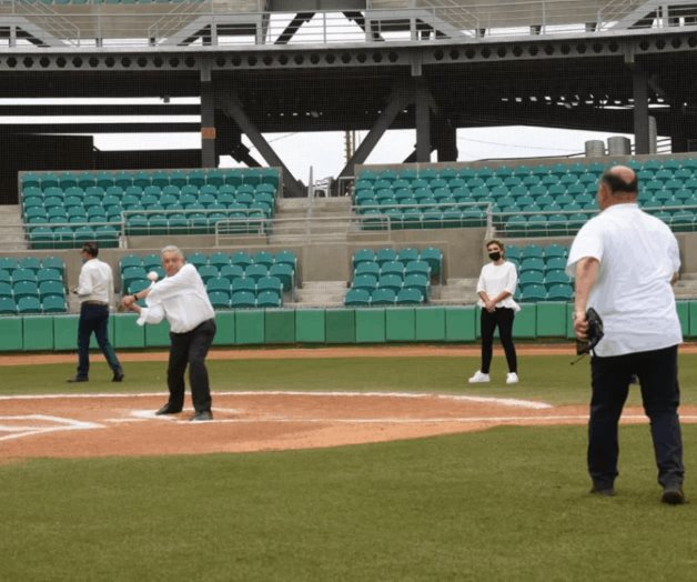 Ponchan a AMLO en reinauguración de estadio de beisbol de Sonora Ponchan a AMLO en reinauguración de estadio de beisbol de Sonora