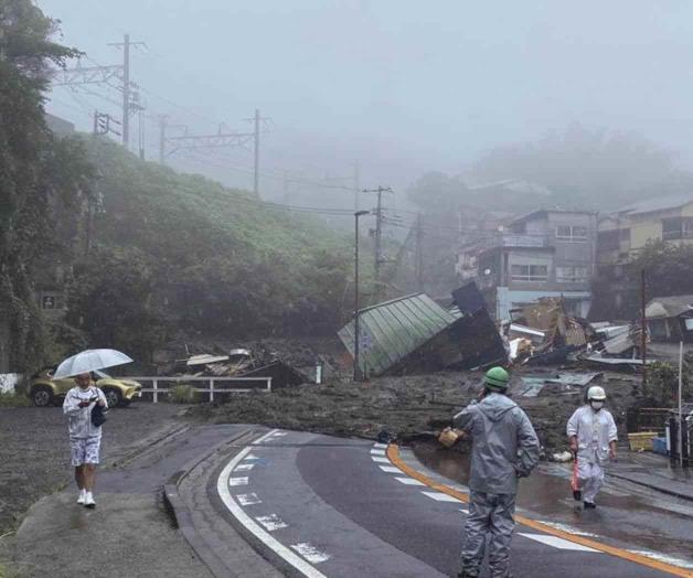 Un deslave deja al menos 19 desaparecidos al oeste de Tokio Un deslave deja al menos 19 desaparecidos al oeste de Tokio