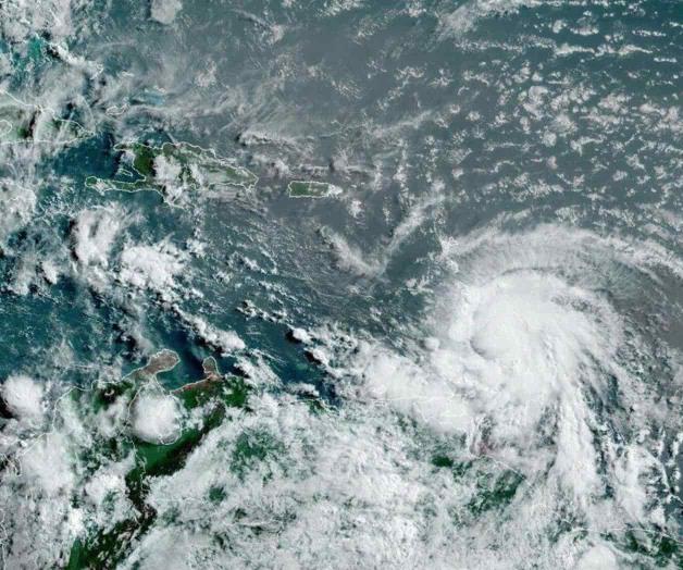 Prende alerta huracán Elsa Prende alerta huracán Elsa