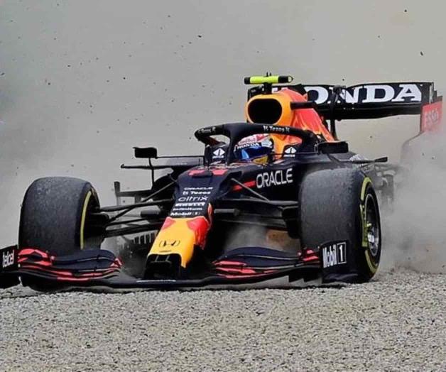 Checo Pérez sufre en su carrera 200 en F1 Checo Pérez sufre en su carrera 200 en F1