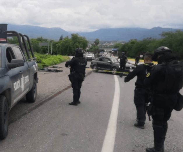 Enfrentamiento entre policías y presuntos criminales en Iguala, Guerrero, deja 5 muertos Enfrentamiento entre policías y presuntos criminales en Iguala, Guerrero, deja 5 muertos