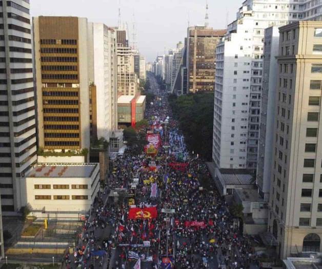 Exigen miles juicio político a Bolsonaro Exigen miles juicio político a Bolsonaro