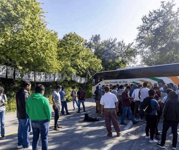 Impiden normalistas acto de Evelyn Salgado en Tixtla, Guerrero Impiden normalistas acto de Evelyn Salgado en Tixtla, Guerrero