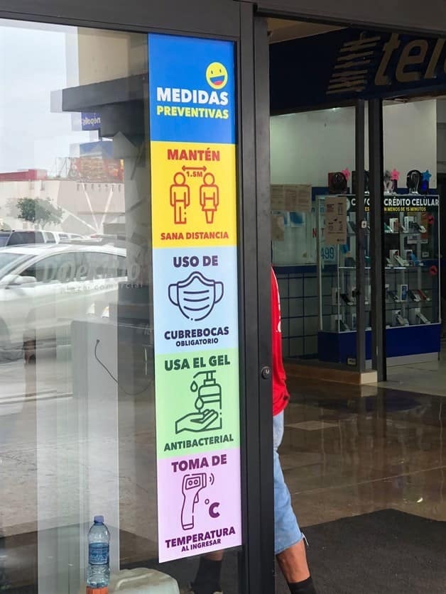 Adoptan centros comerciales medidas sanitarias contra Covid