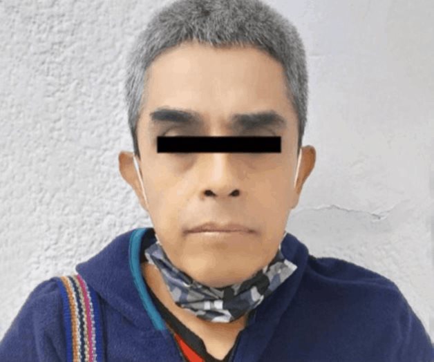 Dejó que un hombre tocara a su hija de 12 años a cambio de un celular; madre y abusador están detenidos Dejó que un hombre tocara a su hija de 12 años a cambio de un celular; madre y abusador están detenidos