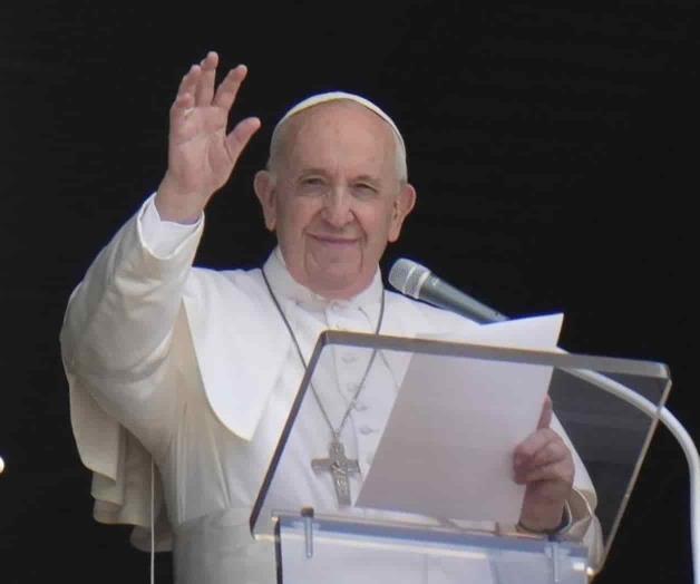 El papa Francisco, despierto tras su cirugía intestinal El papa Francisco, despierto tras su cirugía intestinal