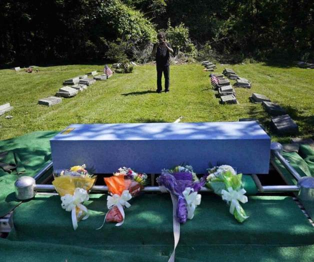 Morgue temporal en NY, recordatorio de la crisis de COVID-19 Morgue temporal en NY, recordatorio de la crisis de COVID-19