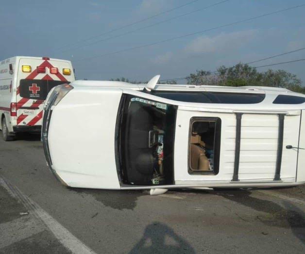 Lesionados pareja reynosense al volcar camioneta en San Fernando Lesionados pareja reynosense al volcar camioneta en San Fernando