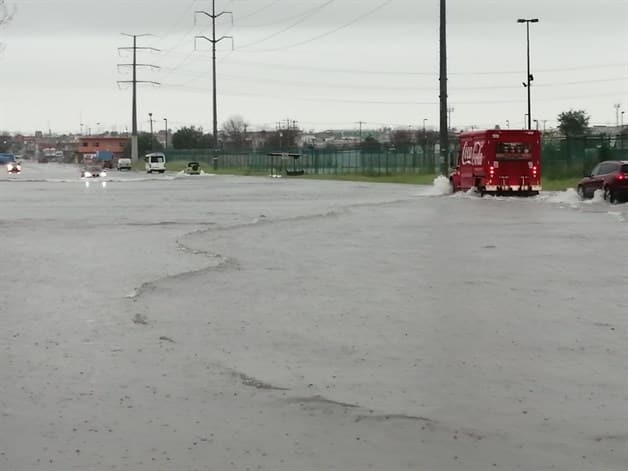 Inundado el acceso a Jarachina Sur Inundado el acceso a Jarachina Sur